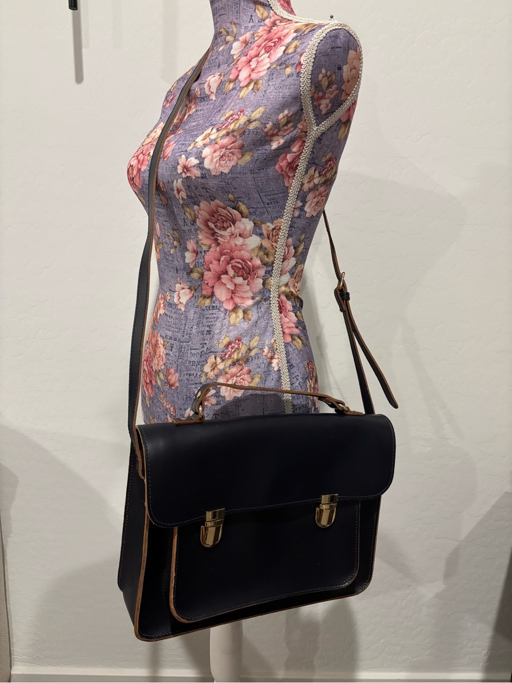 Mark & Graham Navy blue Academy messenger crossbody bag